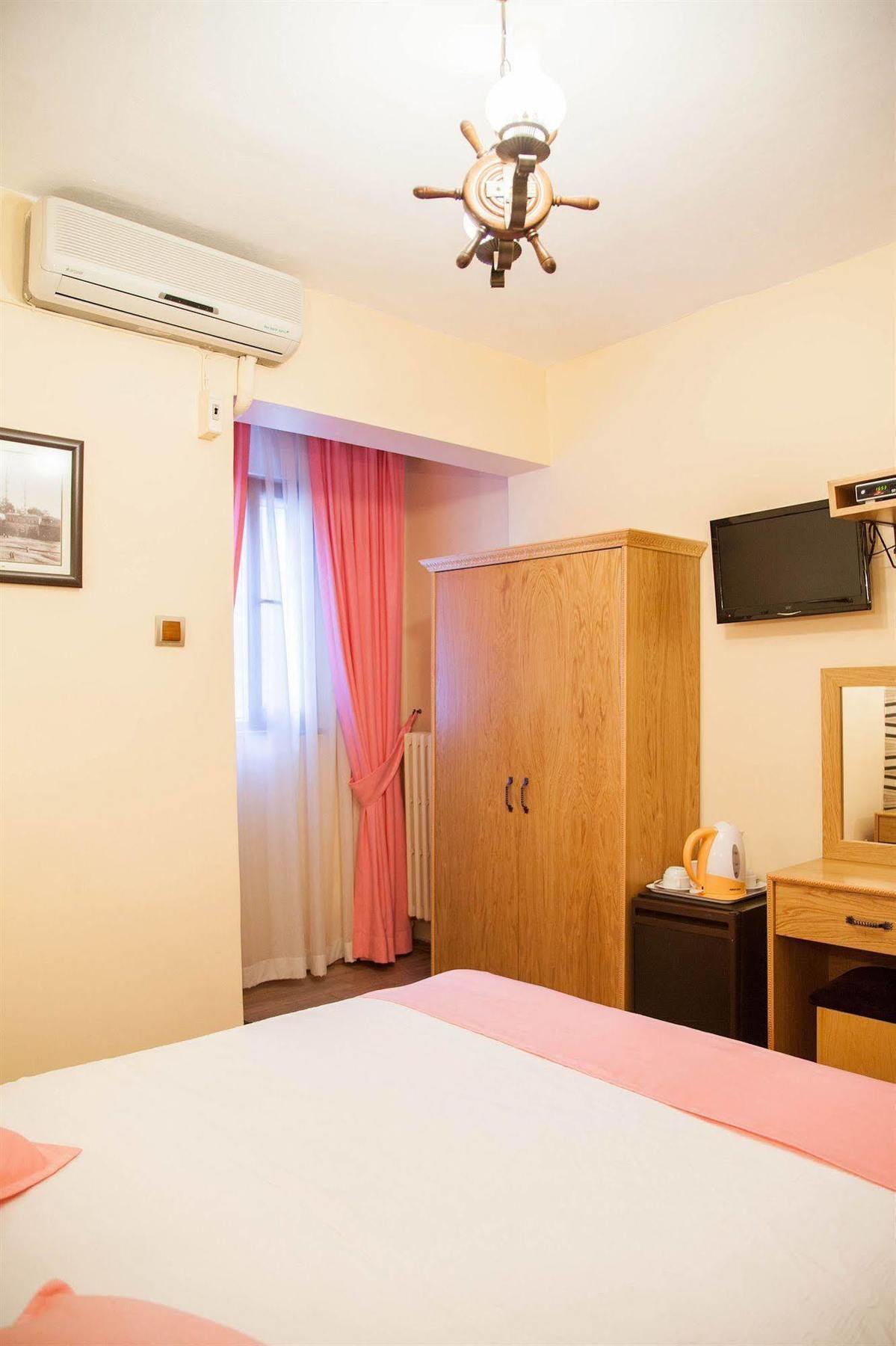 Cem Sultan Hotel Истанбул Екстериор снимка