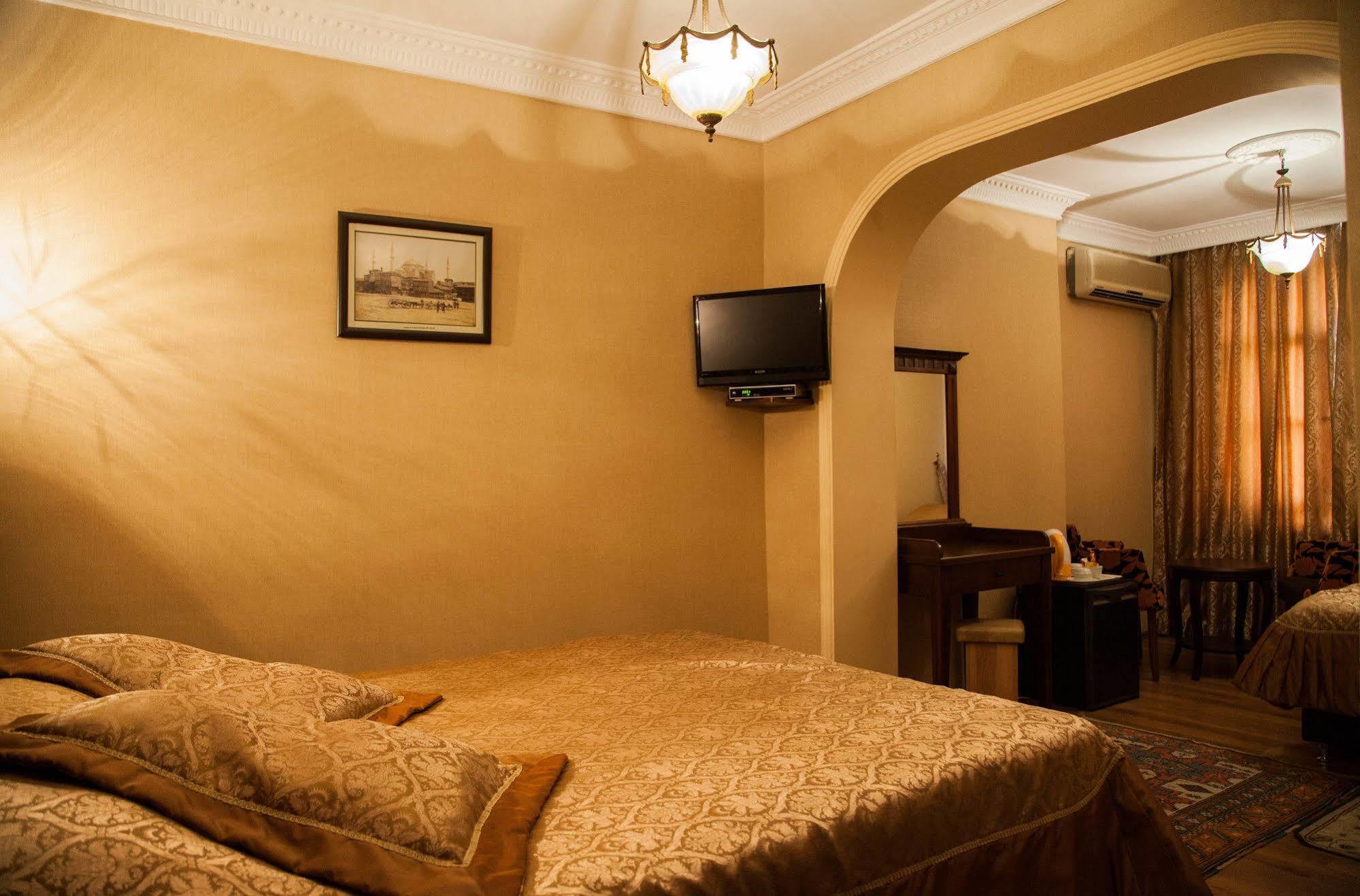 Cem Sultan Hotel Истанбул Екстериор снимка